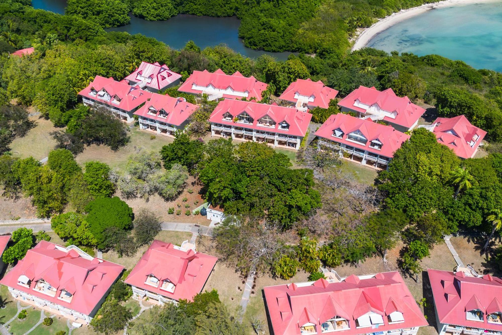 Village Pierre & Vacances Sainte Anne Exterior photo