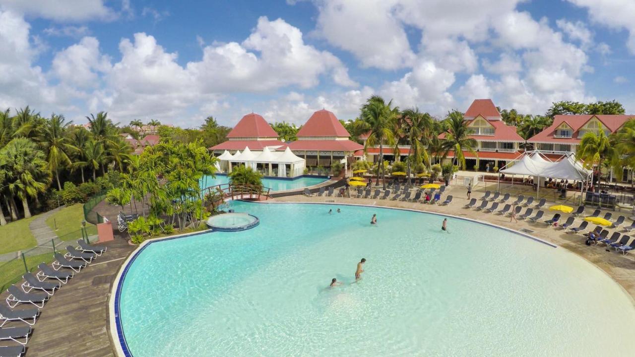 Village Pierre & Vacances Sainte Anne Exterior photo